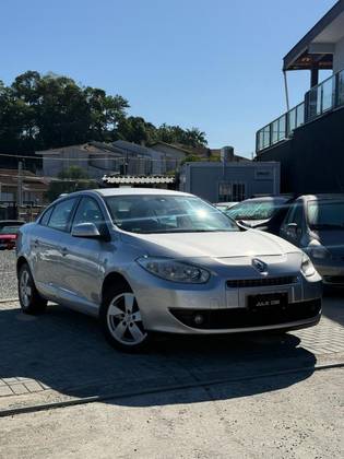 RENAULT FLUENCE 2.0 DYNAMIQUE 16V FLEX 4P AUTOMÁTICO RENAULT FLUENCE 2.0 DYNAMIQUE 16V FLEX 4P AUTOMÁTICO